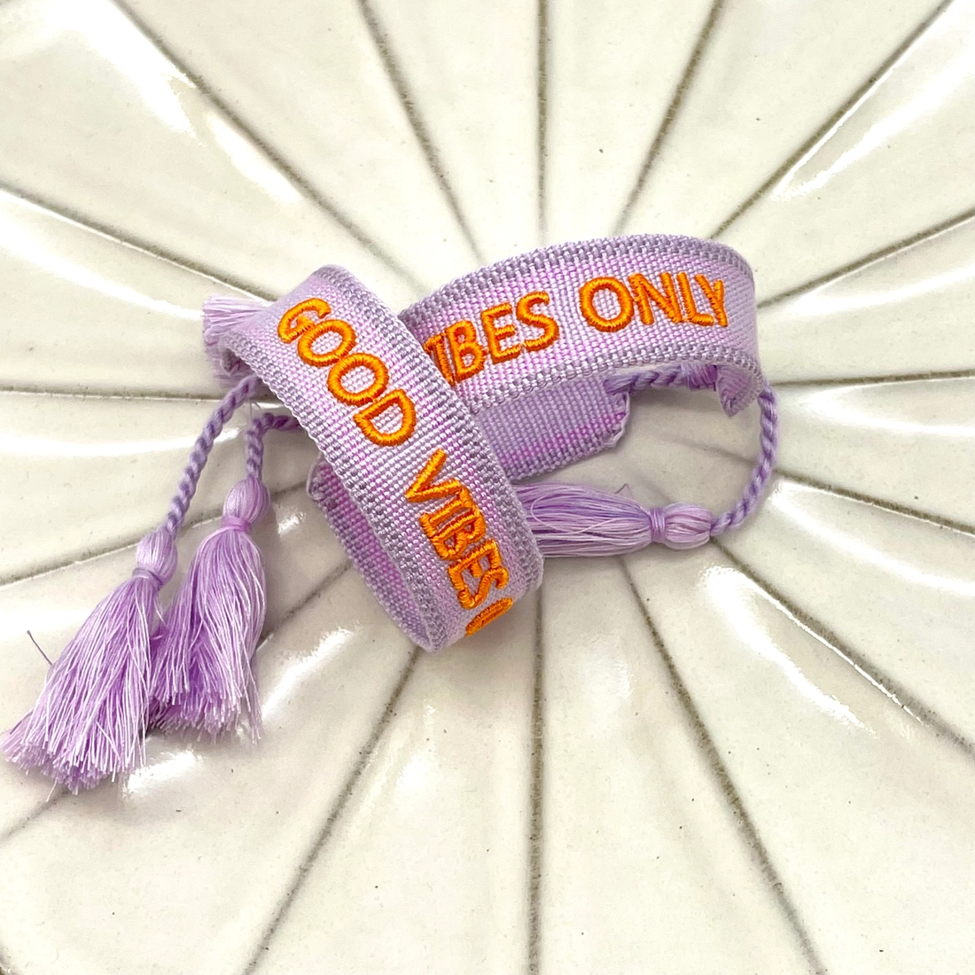 Statement-Armband "GOOD VIBES ONLY" - gewebt, bestickt – Bild 2